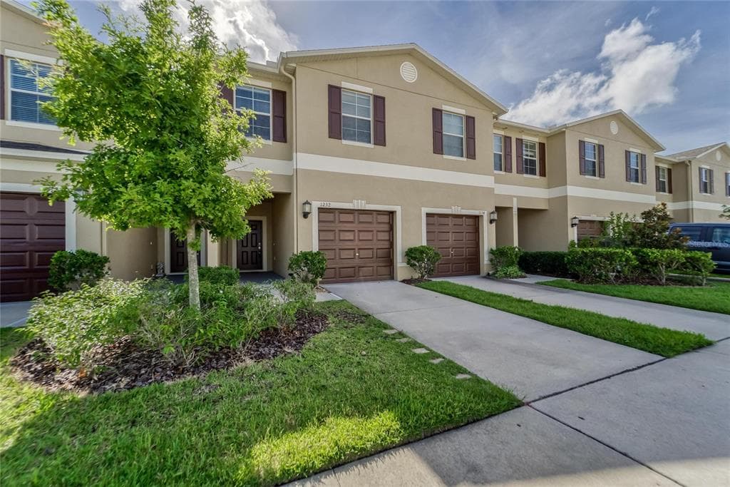1232 ACADIA HARBOR PLACE BRANDON, FL 33511
