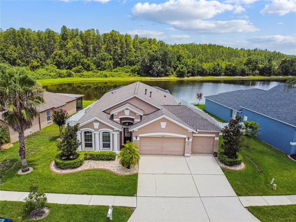 1850 RENSSELAER DRIVE WESLEY CHAPEL, FL 33543