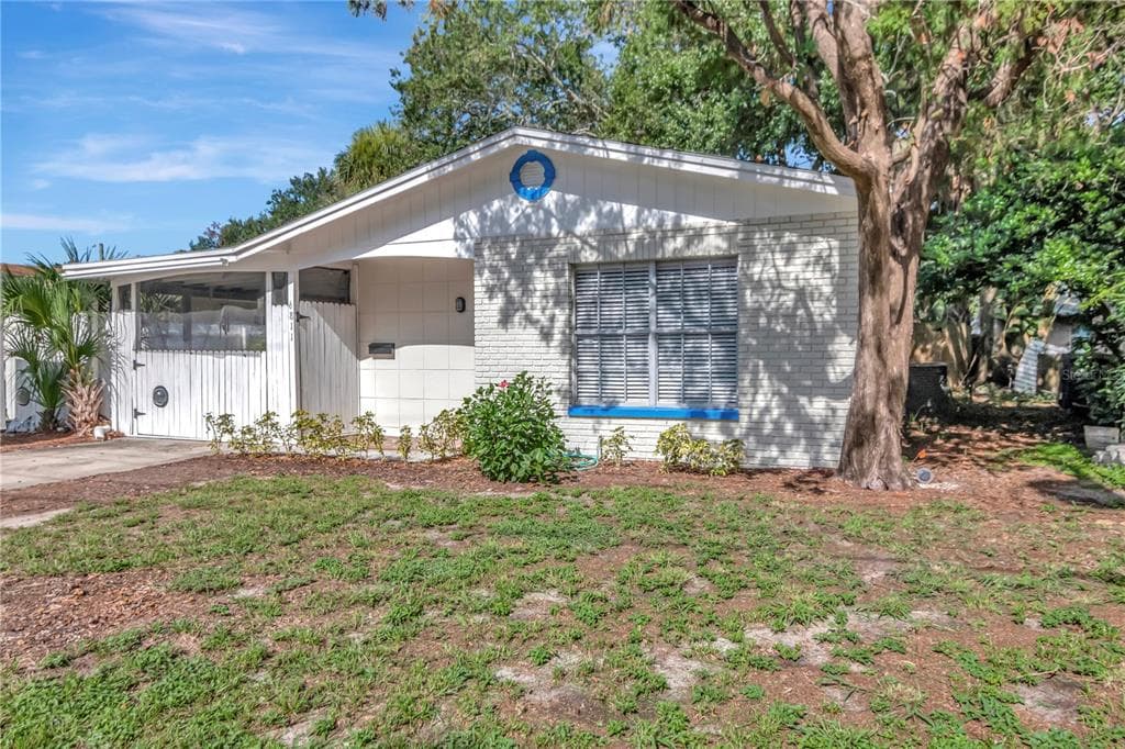 6811 S HESPERIDES STREET TAMPA, FL 33616