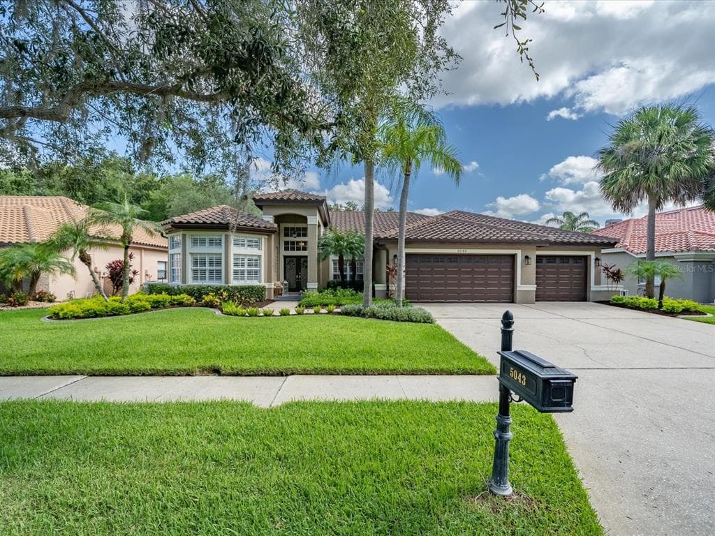 5043 CROSS POINTE DRIVE OLDSMAR, FL 34677