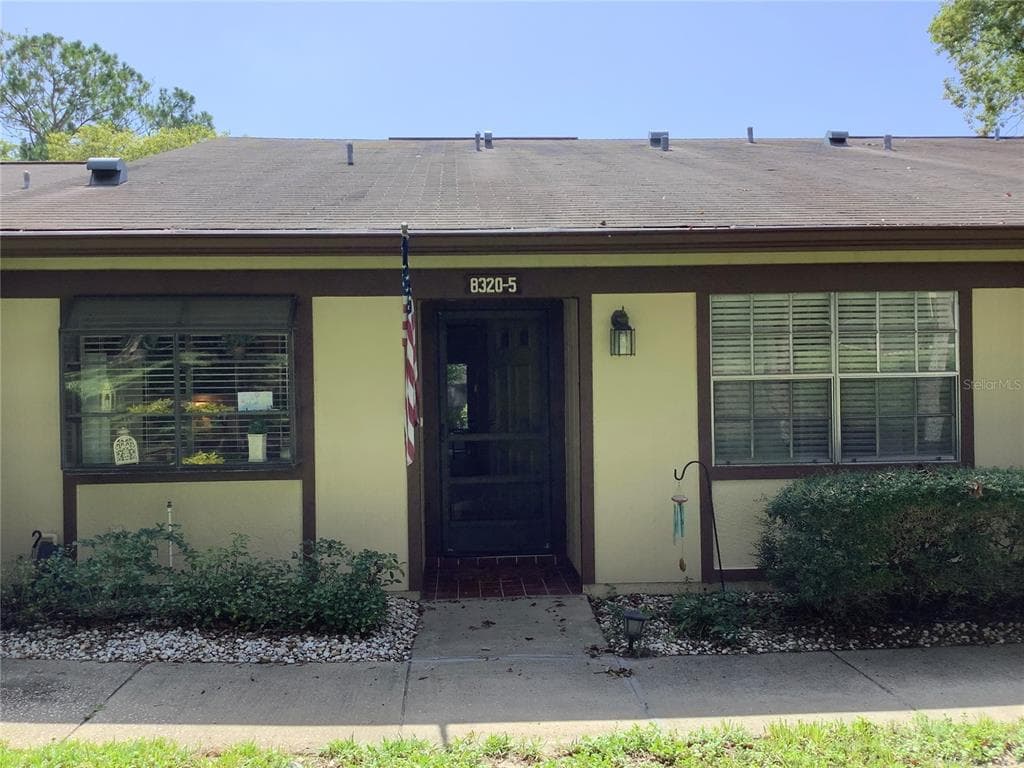 8320 HIGH POINT CIRCLE UNIT 5 PORT RICHEY, FL 34668