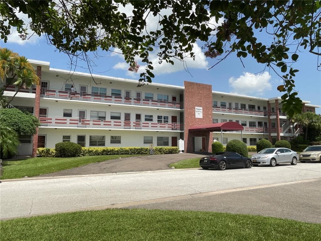 955 51ST STREET N UNIT 109