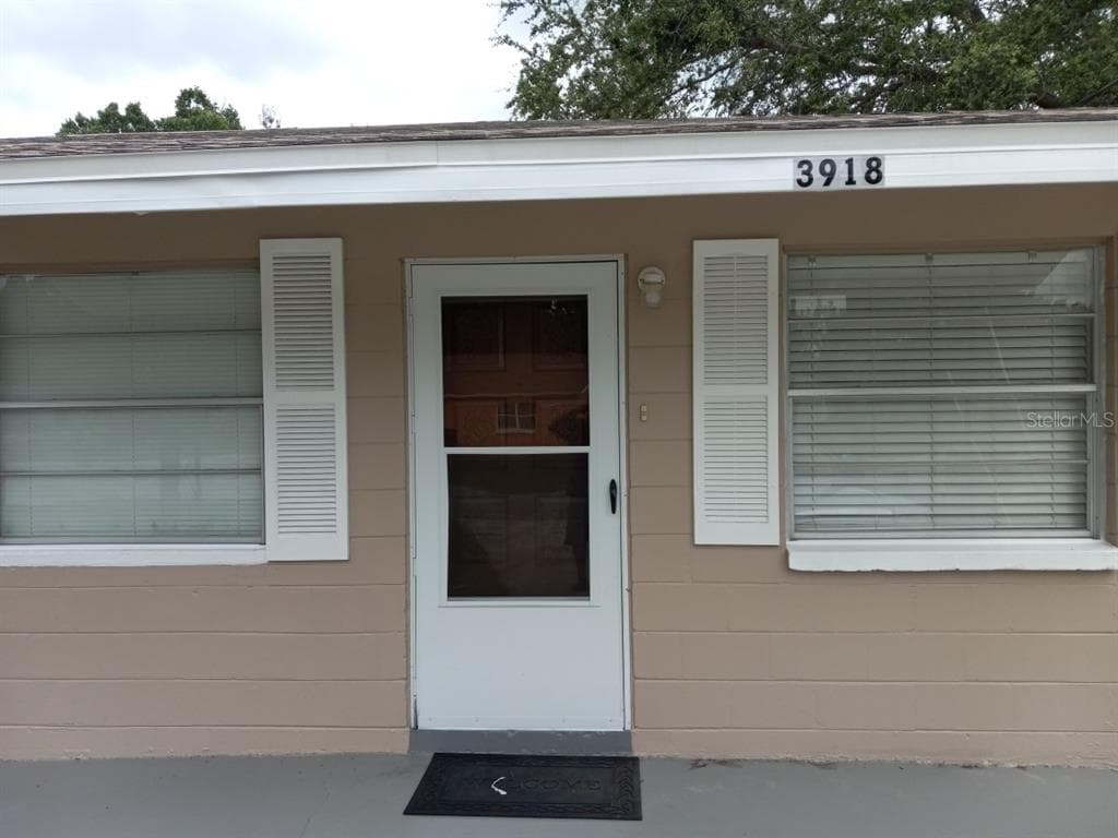 3918 W CHERRY STREET TAMPA, FL 33607
