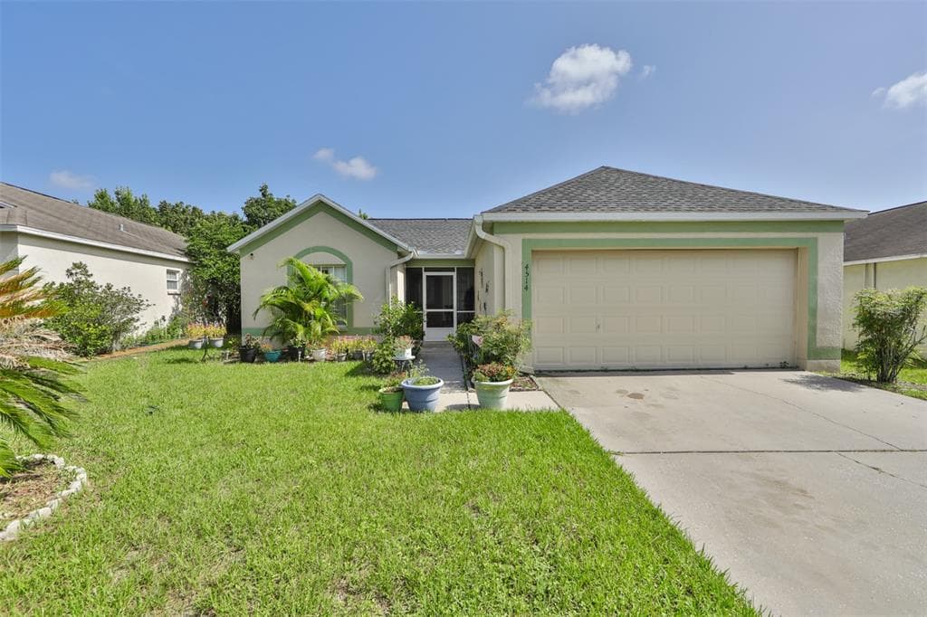 4514 HORSESHOE PICK LANE VALRICO, FL 33594