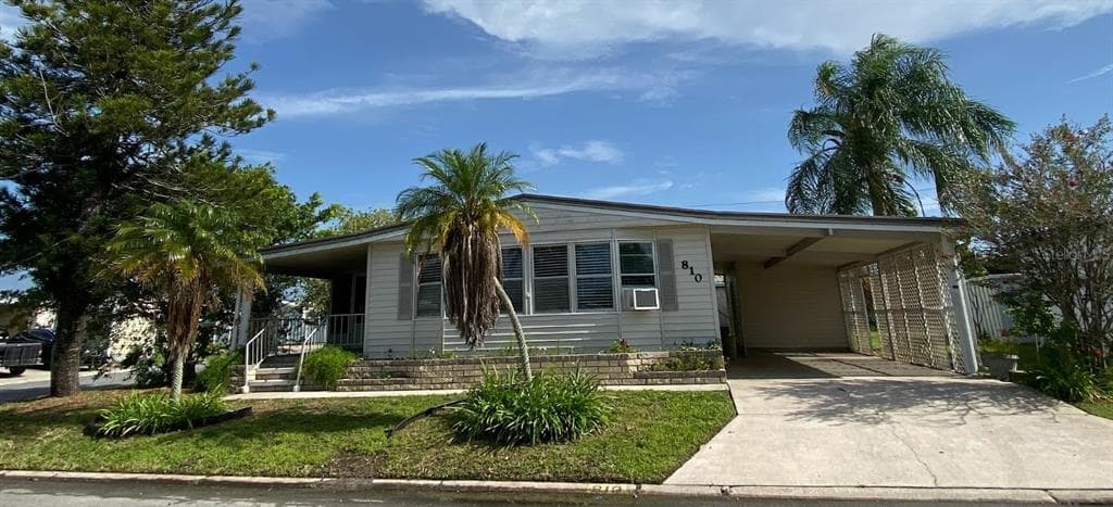 810 52ND AVENUE W BRADENTON, FL 34207