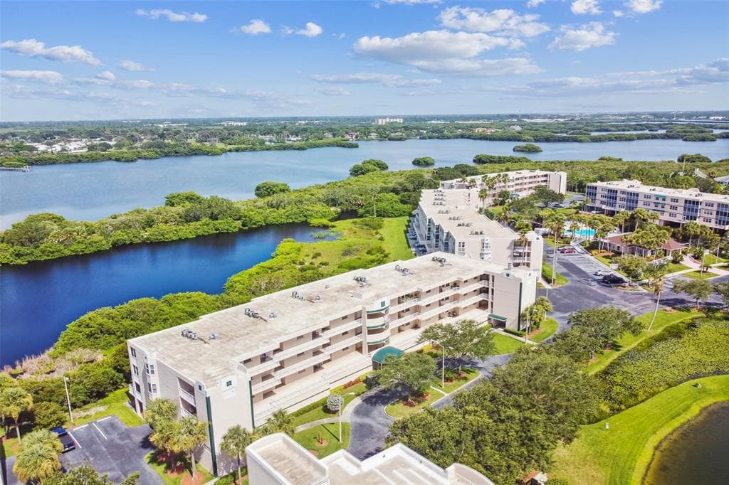 6399 SHORELINE DRIVE UNIT 4103 ST PETERSBURG, FL 33708