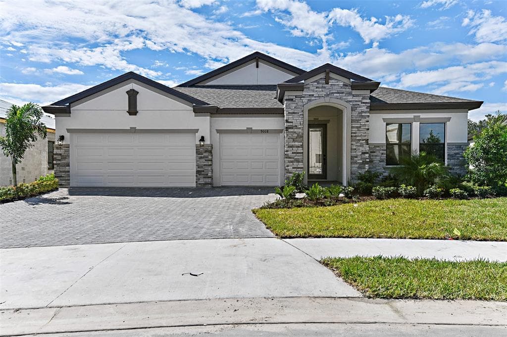 9145 WARM SPRINGS CIRCLE PARRISH, FL 34219