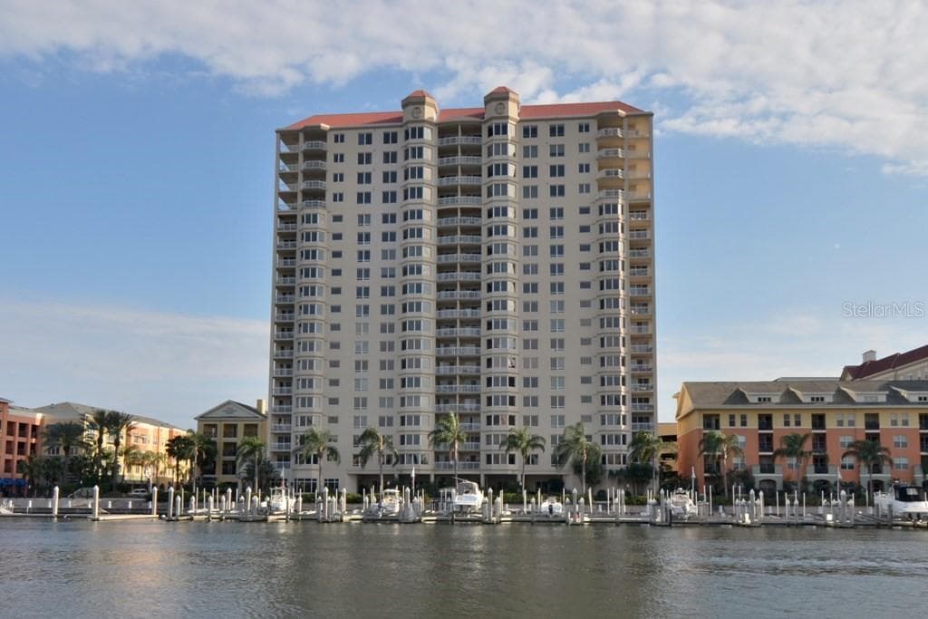 371 CHANNELSIDE WALK WAY UNIT 603 TAMPA, FL 33602