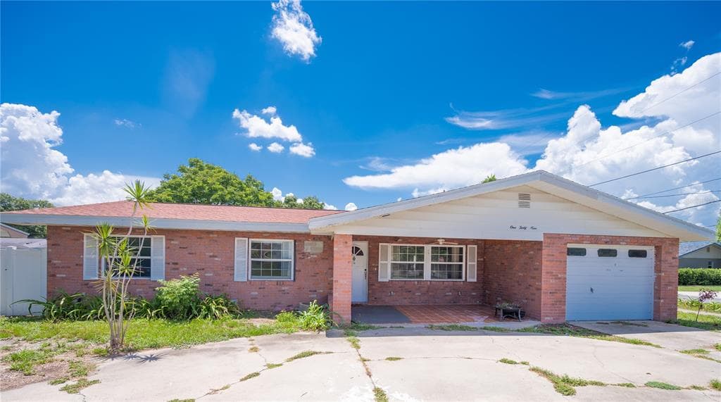 149 LONGFELLOW ROAD WINTER HAVEN, FL 33884