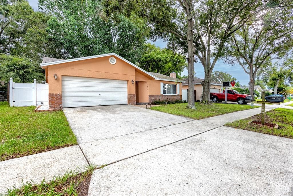 1691 E ORANGECREST AVENUE PALM HARBOR, FL 34683