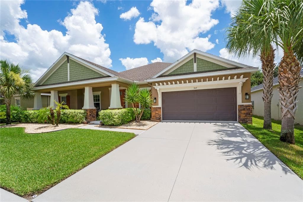 907 HERITAGE GROVES DRIVE BRANDON, FL 33510