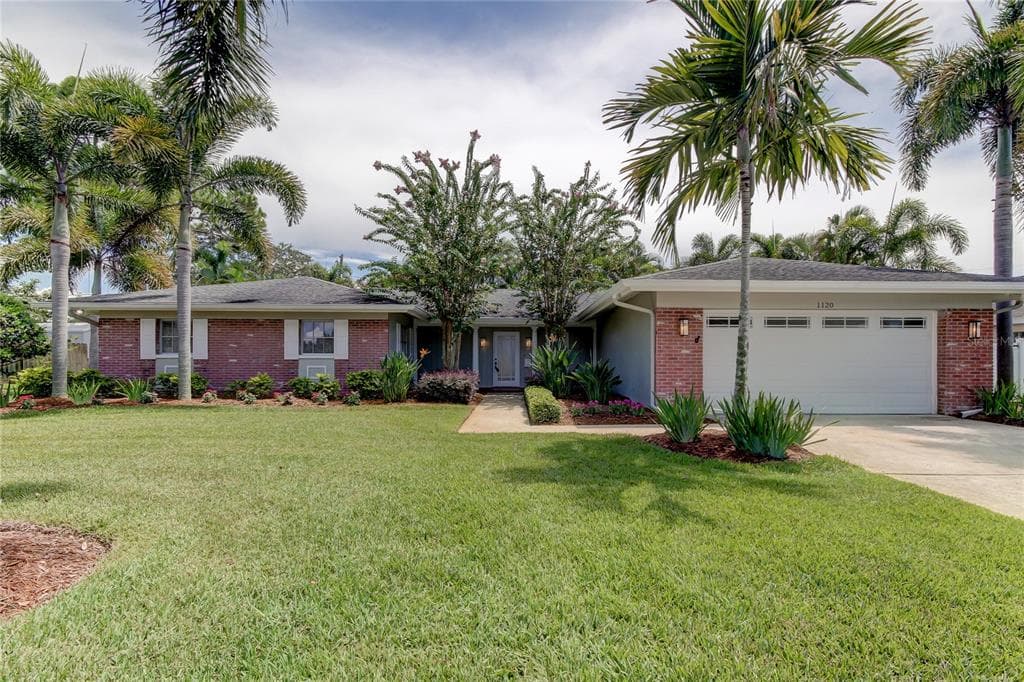 1120 88TH AVENUE N ST PETERSBURG, FL 33702