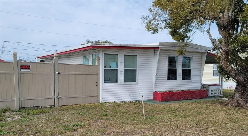 1851 MELODY DRIVE HOLIDAY, FL 34691
