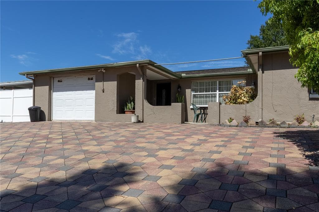 9925 AETNA LANE PORT RICHEY, FL 34668