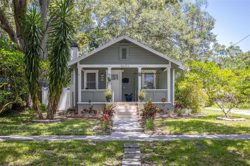 3121 6TH AVENUE N ST PETERSBURG, FL 33713