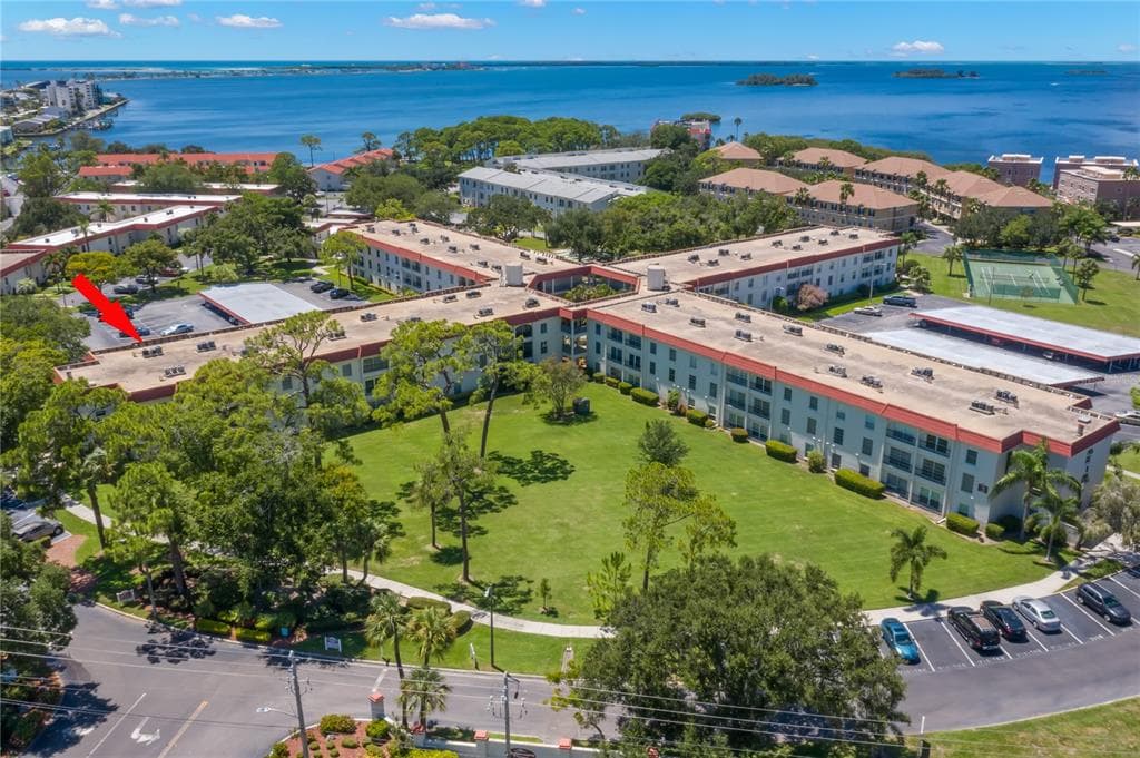 2700 BAYSHORE BOULEVARD UNIT 1209 DUNEDIN, FL 34698