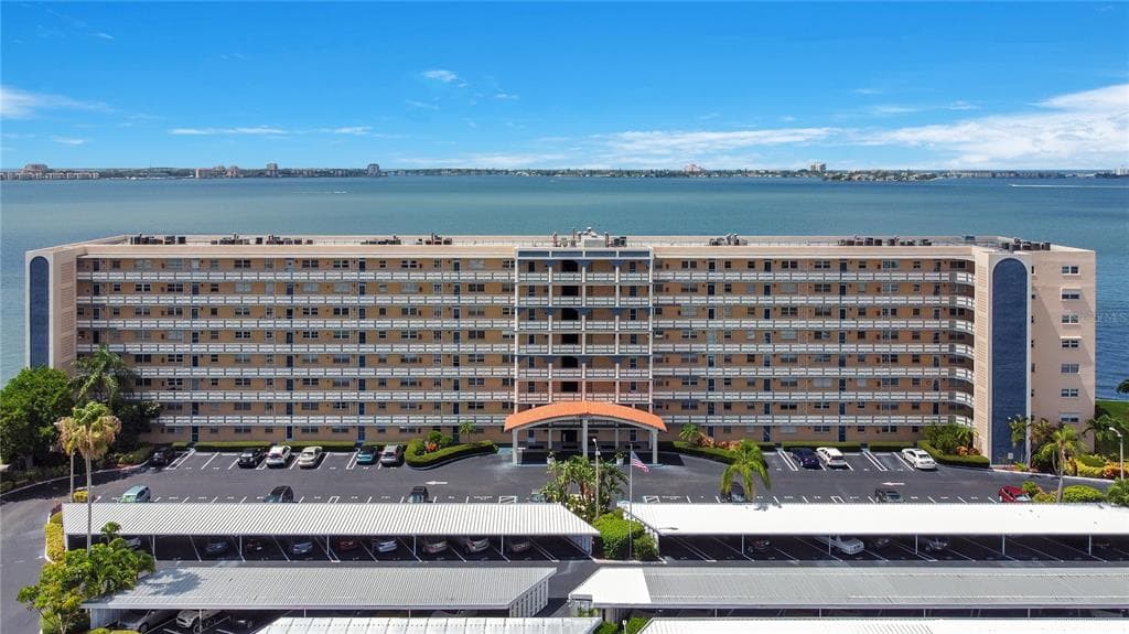 5900 SHORE BOULEVARD S UNIT 808 GULFPORT, FL 33707