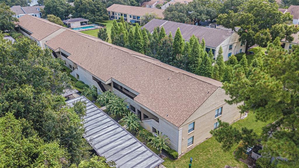 4939 PURITAN CIRCLE UNIT 0428 TAMPA, FL 33617