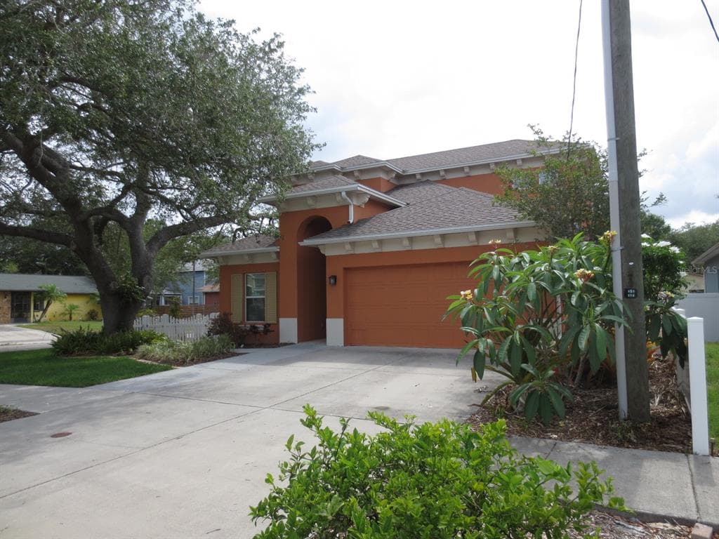 7402 S FITZGERALD STREET TAMPA, FL 33616