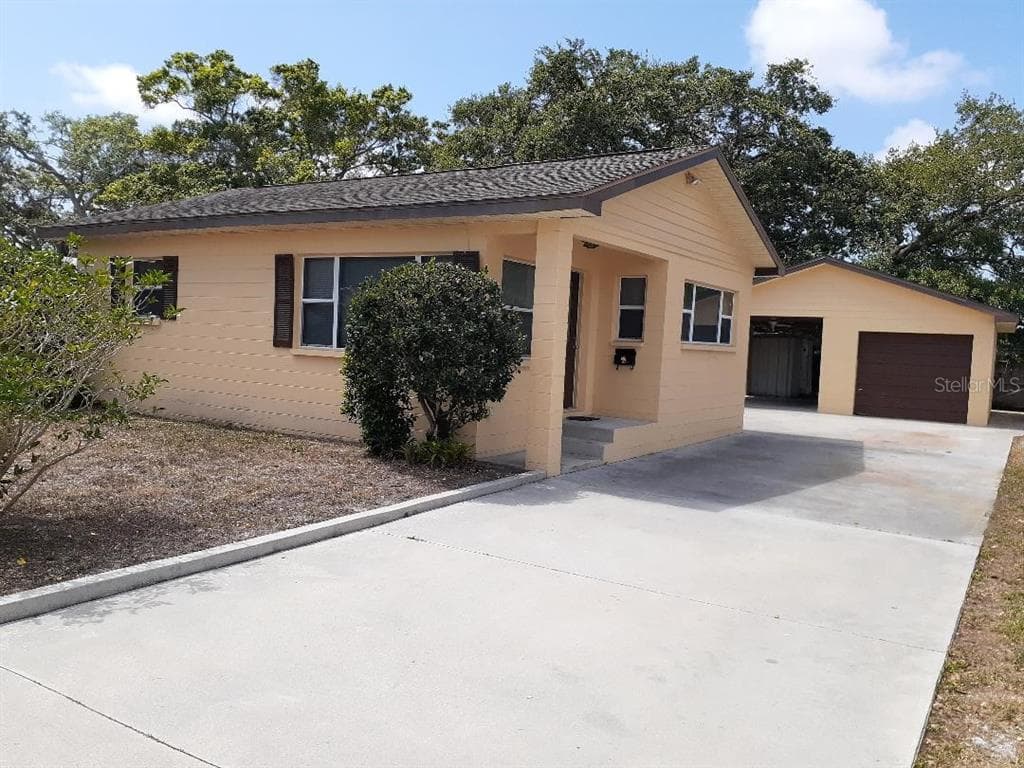 8090 61ST WAY N PINELLAS PARK, FL 33781