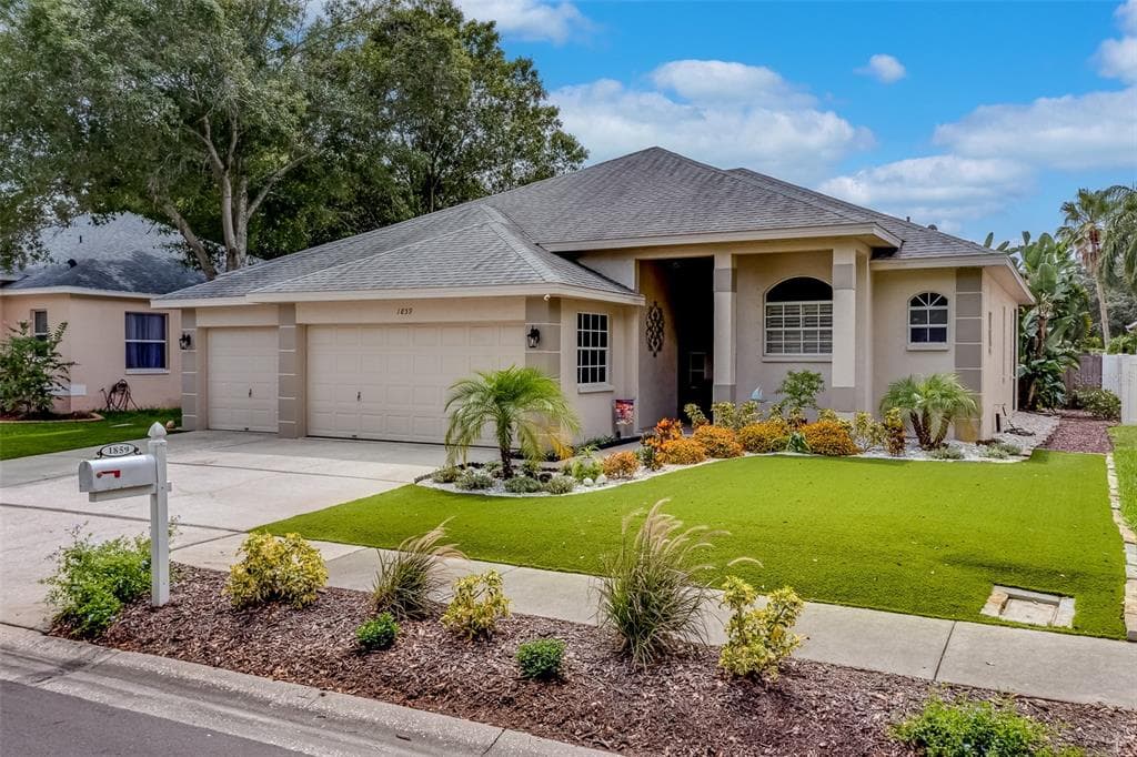 1859 WOOD HAVEN STREET TARPON SPRINGS, FL 34689