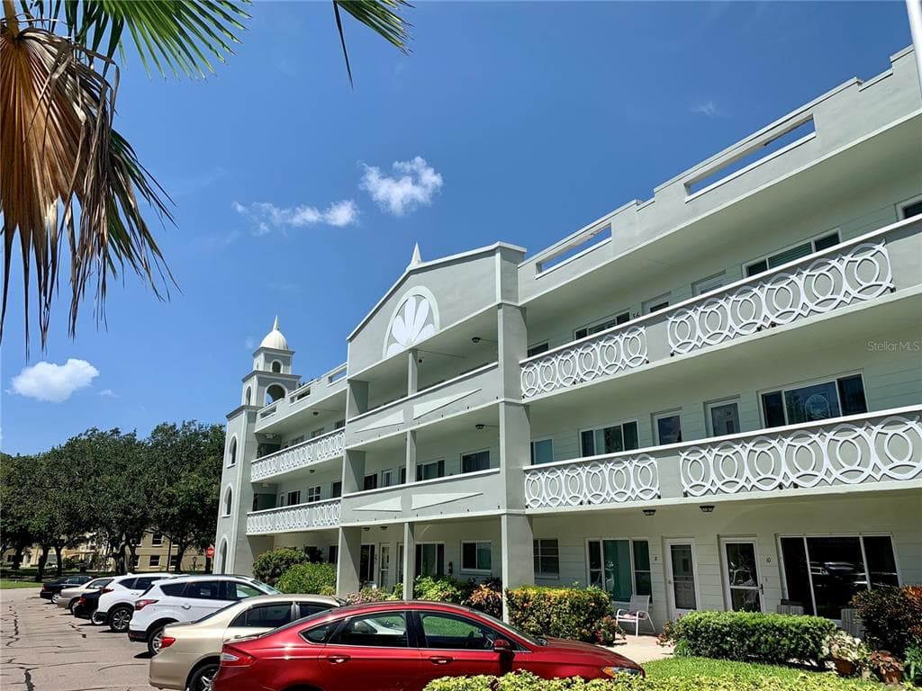 2257 WORLD PARKWAY BOULEVARD W UNIT 19 CLEARWATER, FL 33763