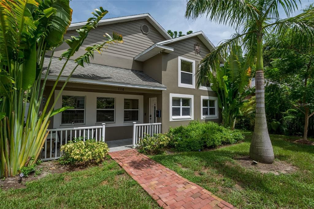 1118 HIGHLAND STREET S ST PETERSBURG, FL 33701