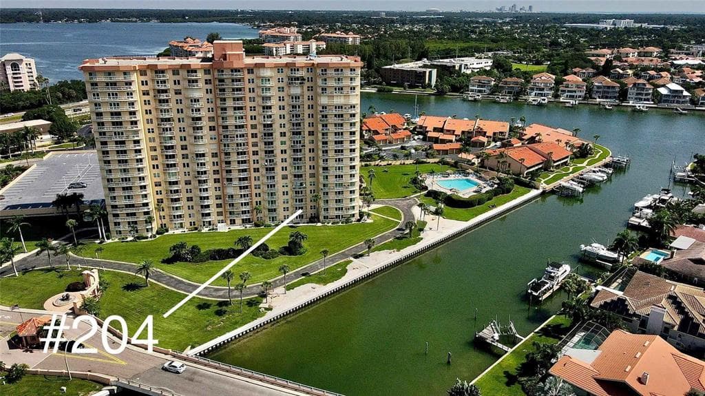 4900 BRITTANY DRIVE S UNIT 204 ST PETERSBURG, FL 33715