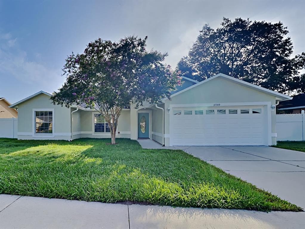 37349 LAUREL HAMMOCK DRIVE ZEPHYRHILLS, FL 33541