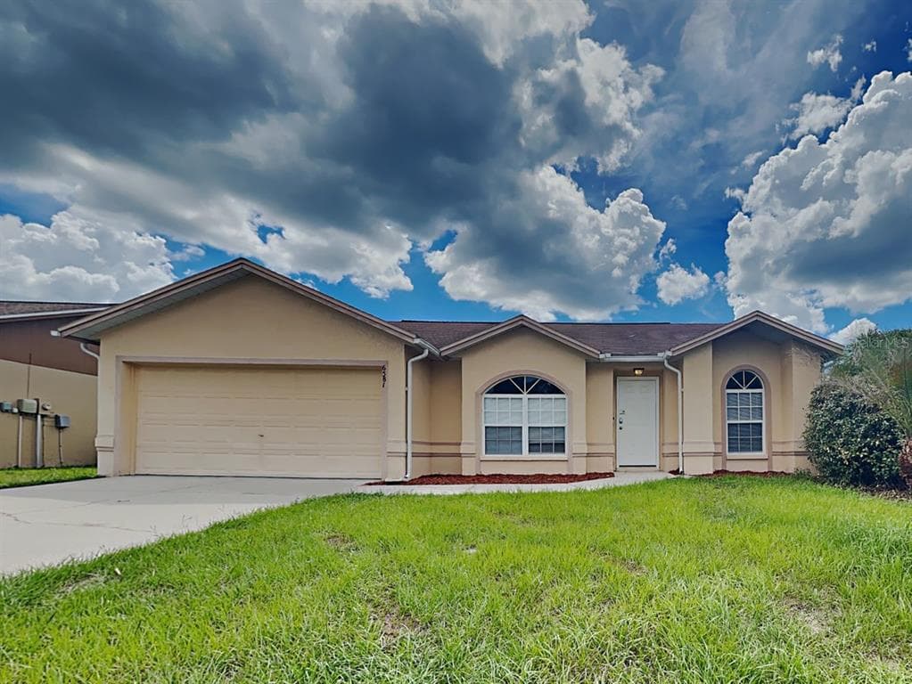 6581 SHEPHERD OAKS PASS LAKELAND, FL 33811