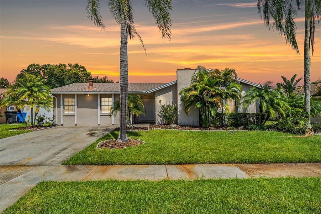 7015 DANEWOOD COURT TAMPA, FL 33615