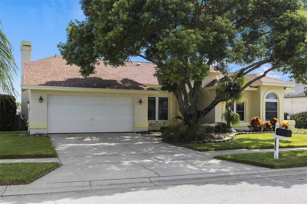 8539 CORAL CREEK LOOP HUDSON, FL 34667