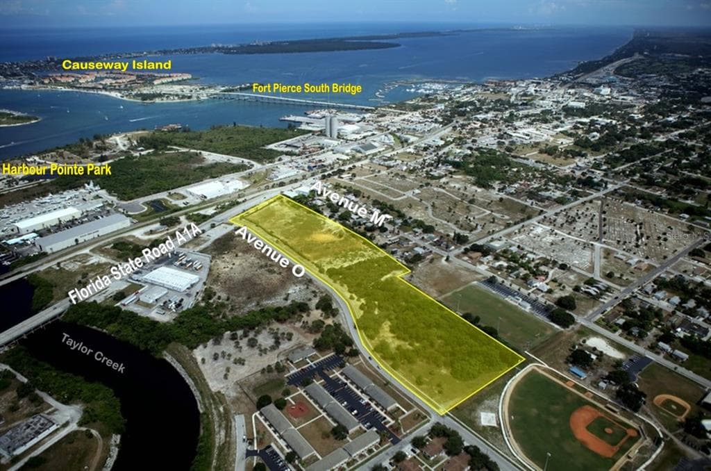 801 AVENUE M FORT PIERCE, FL 34950