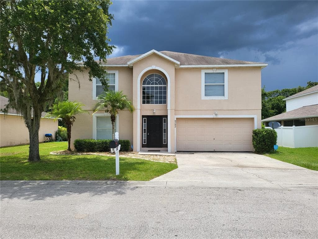 8102 SETTLERS CREEK CIRCLE LAKELAND, FL 33810