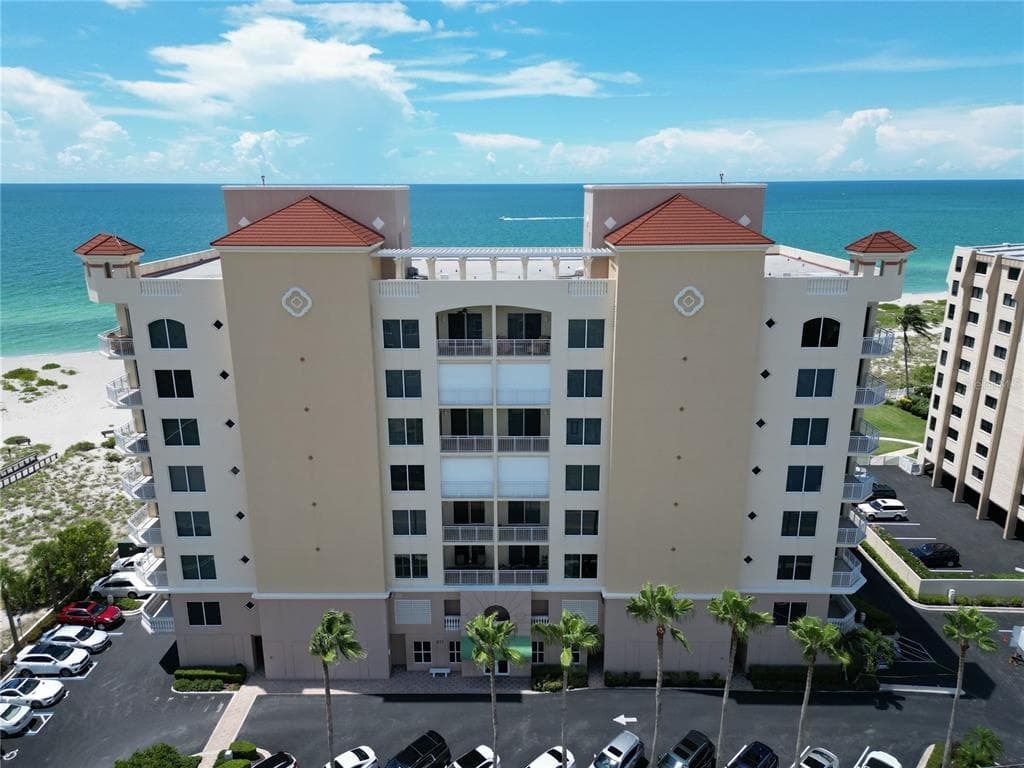 811 THE ESPLANADE N UNIT 302