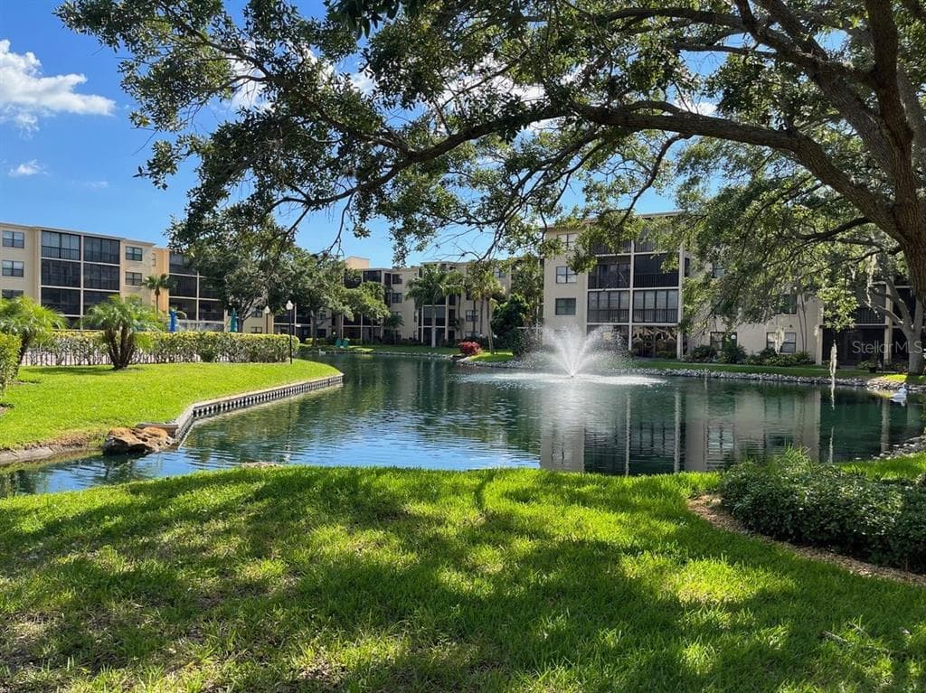 625 30TH AVENUE W UNIT G101 BRADENTON, FL 34205