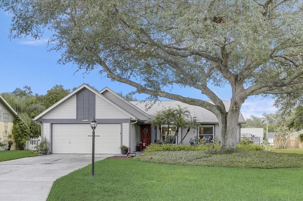 5565 34TH COURT E BRADENTON, FL 34203
