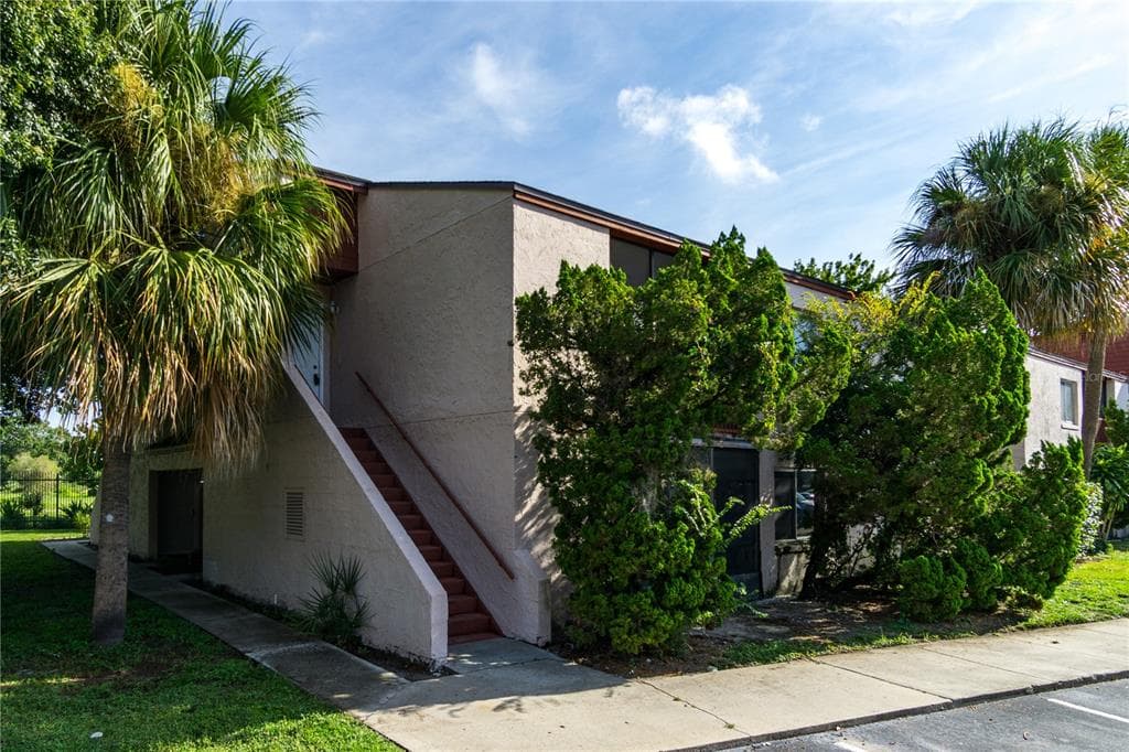 2497 LAKEWAY BRANCH DRIVE UNIT 2102 ORLANDO, FL 32839