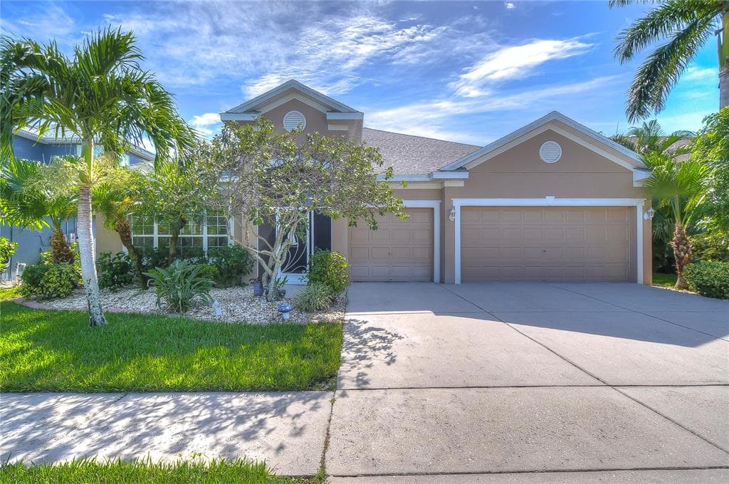 1734 MIRA LAGO CIRCLE RUSKIN, FL 33570