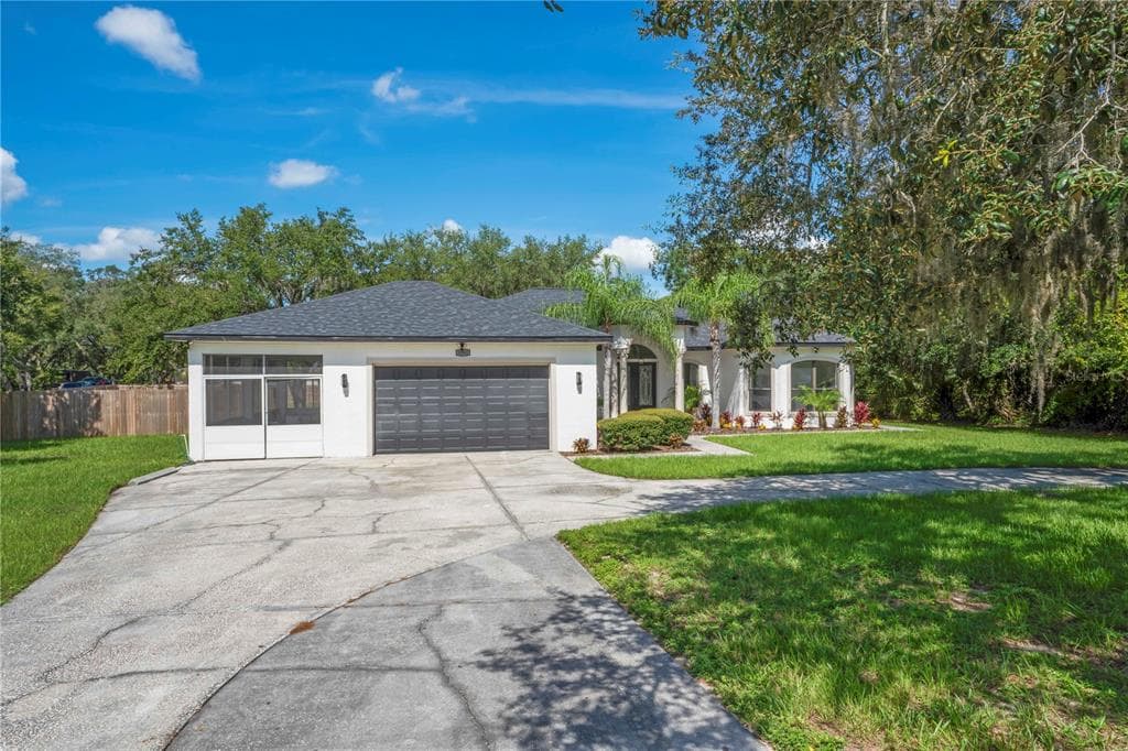 9241 YELLOW LAKE DRIVE NEW PORT RICHEY, FL 34654