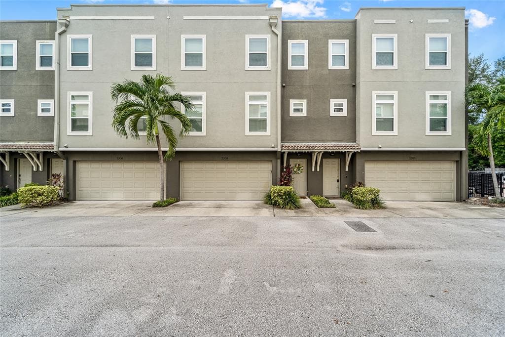 3208 MARCELLUS CIRCLE TAMPA, FL 33609