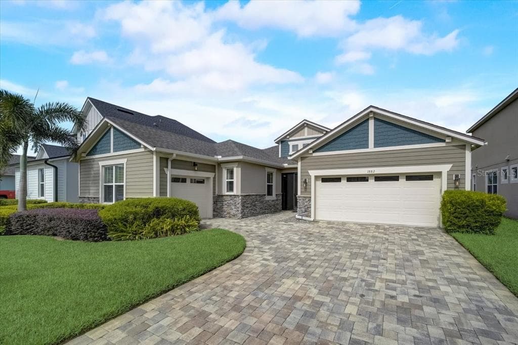 1882 DONAHUE DRIVE OCOEE, FL 34761