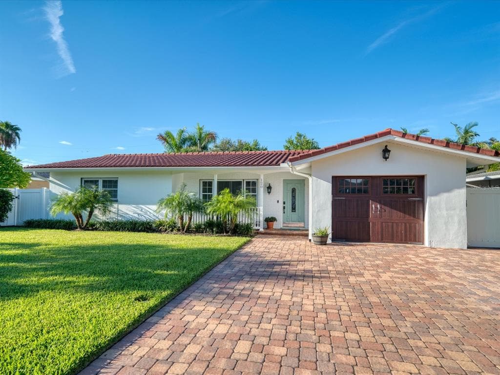 120 13TH STREET BELLEAIR BEACH, FL 33786