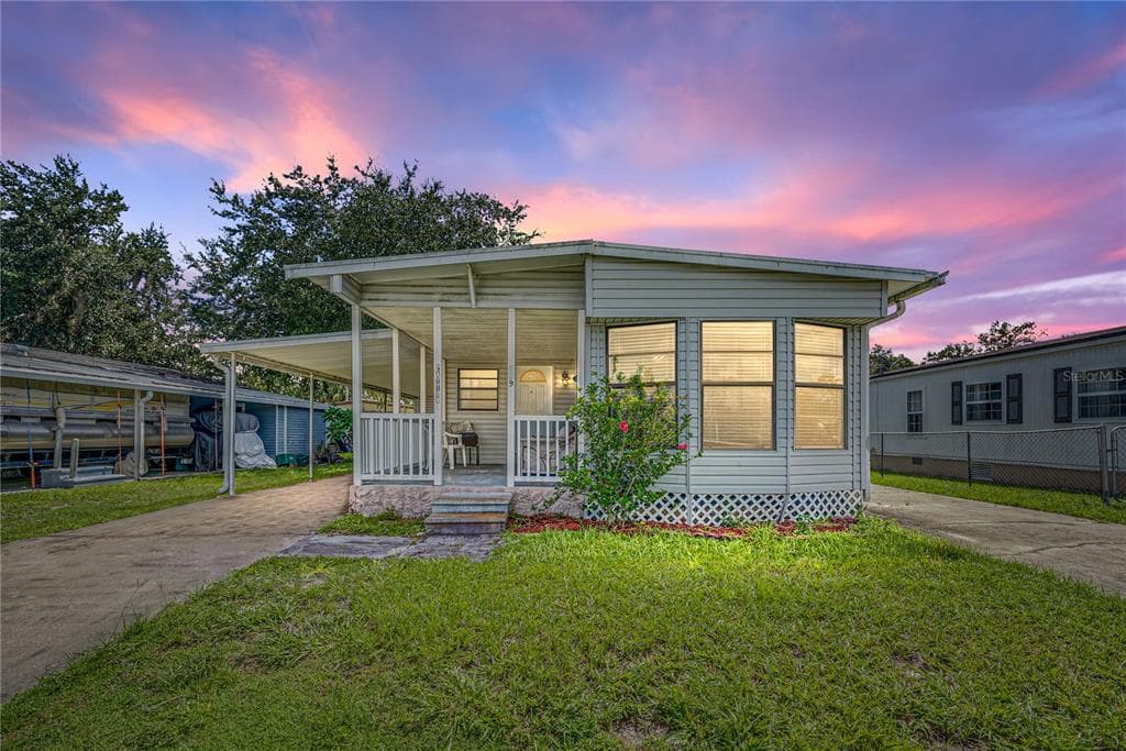 129 MOSS DRIVE DEBARY, FL 32713