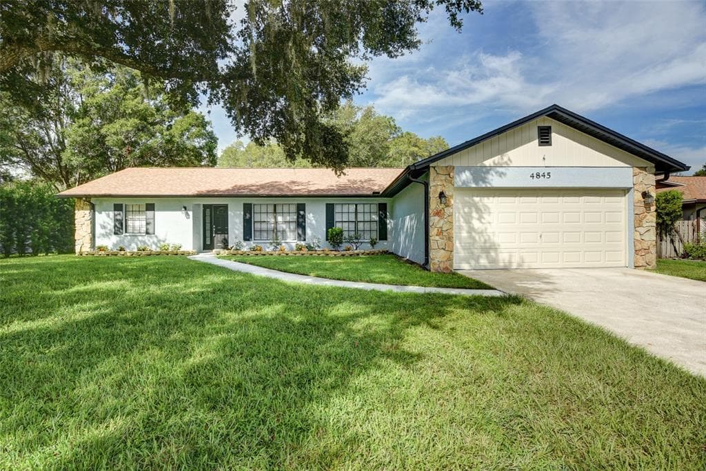 4845 PARKWAY BOULEVARD LAND O LAKES, FL 34639