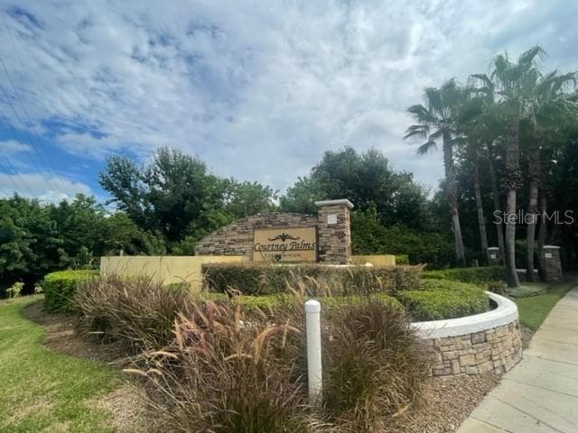 10019 COURTNEY PALMS BOULEVARD UNIT 204 TAMPA, FL 33619