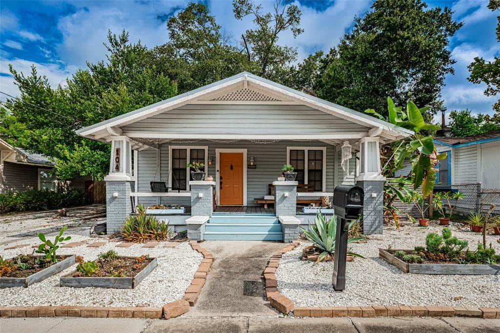 104 E FERN STREET TAMPA, FL 33604