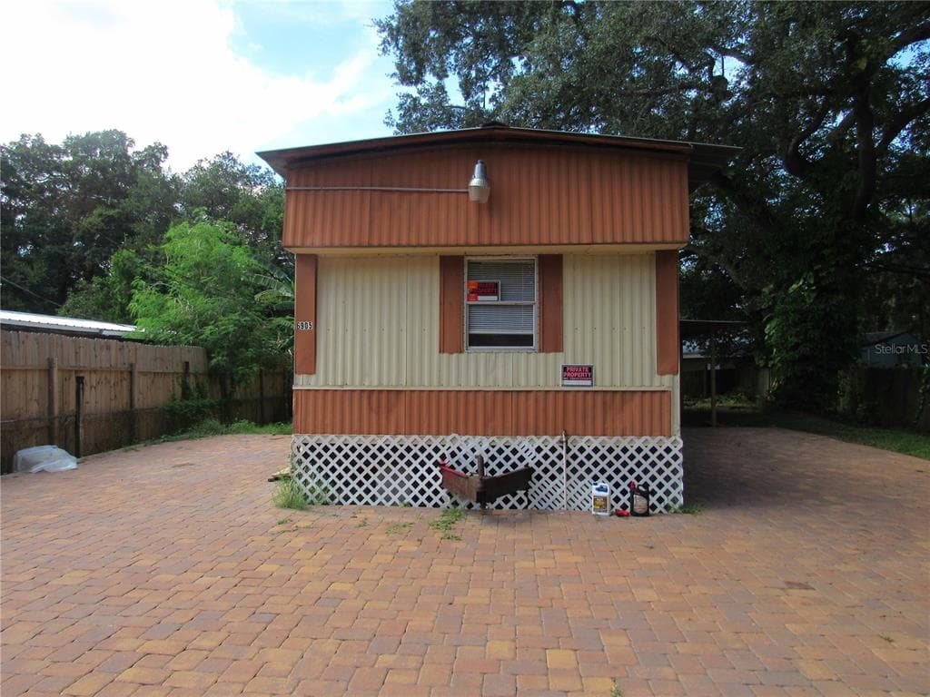 6905 OHIO AVENUE GIBSONTON, FL 33534