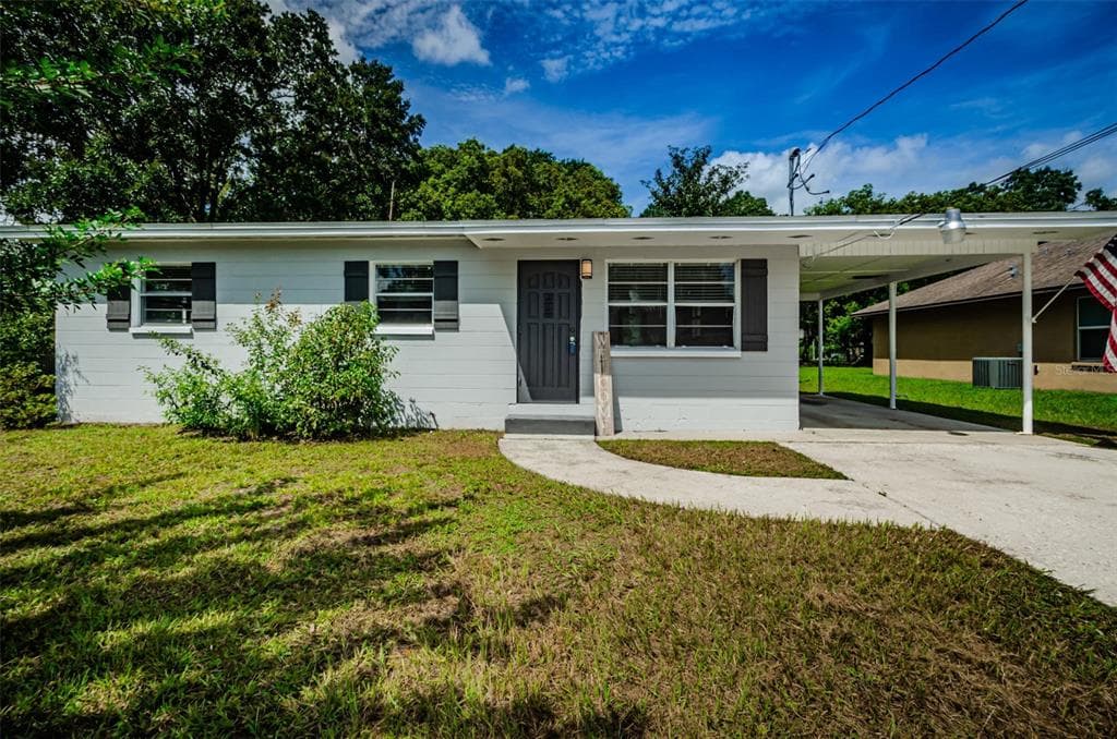109 S GORDON STREET PLANT CITY, FL 33563