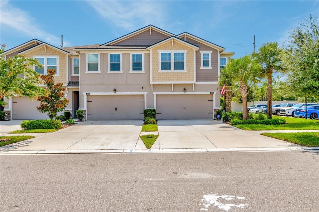 10334 HOLSTEIN EDGE PLACE RIVERVIEW, FL 33569